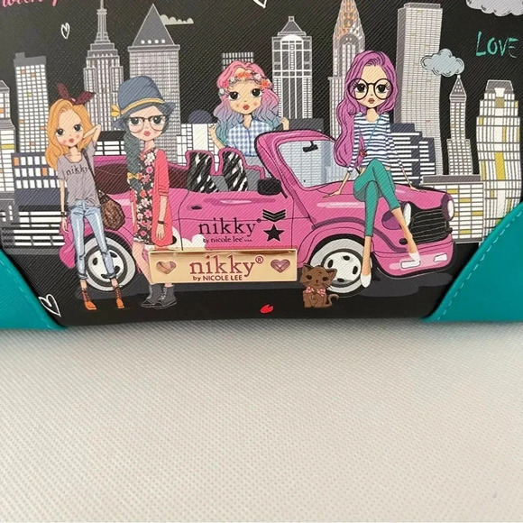 Nikky By Nicole Lee Large Oval Makeup Pouch Cosmetic Bag Nikky Loves Friends - Picture 3 of 7